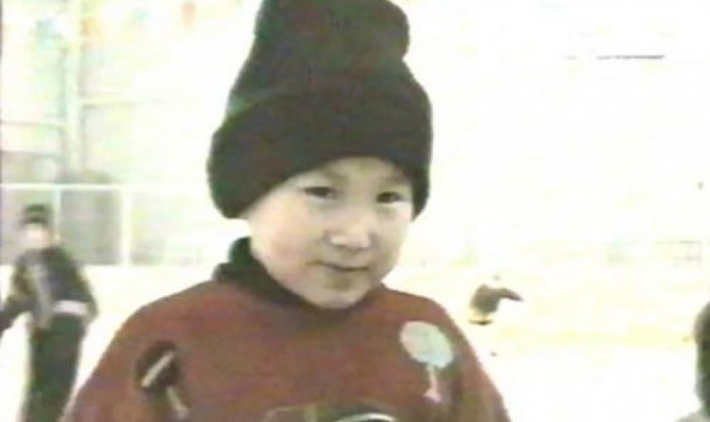 Трогательное видео 8-летнего Дениса Тена на льду