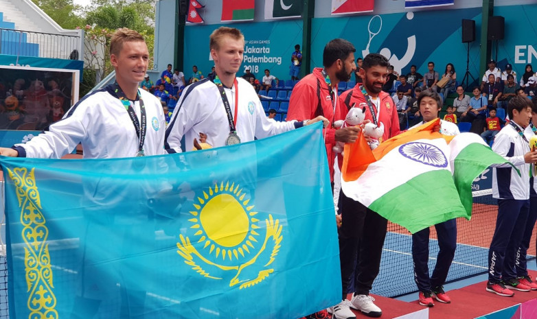 Казахстанские теннисисты завоевали первые медали на Азиаде