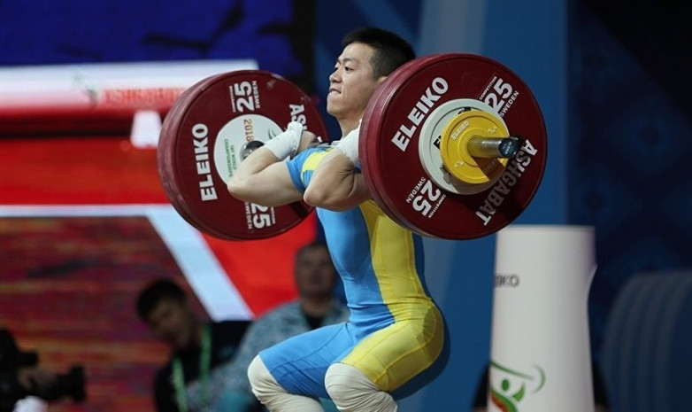 Казахстан завоевал первую медаль на ЧА по тяжелой атлетике 
