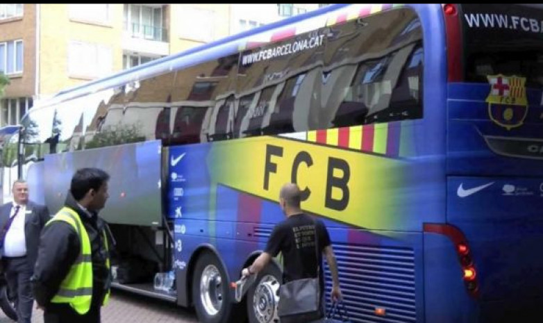 Автобус с игроками «Барселоны» заблудился в Саудовской Аравии