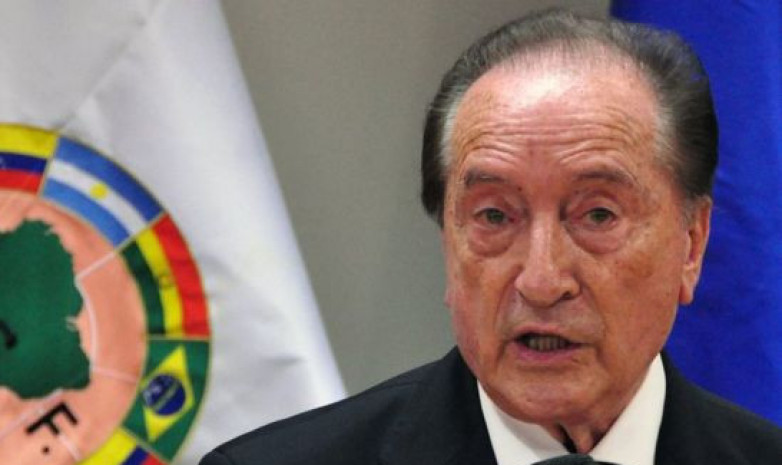 Бывший вице-президент ФИФА пожизненно отстранен от футбольной деятельности