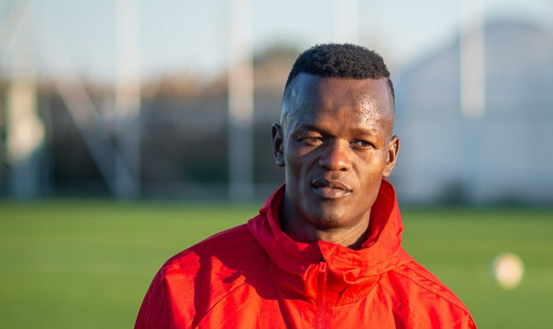 Нападающий сборной Мозамбика присоединился к тренировкам «Кайсара»