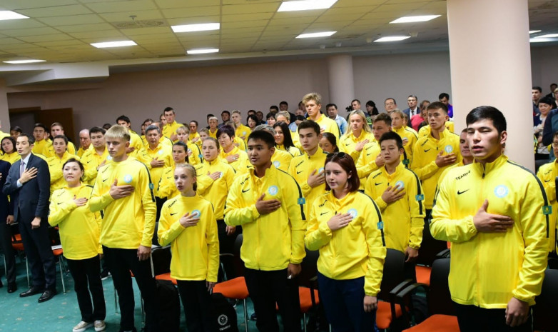 Юные казахстанские олимпийцы отправились в Буэнос-Айрес
