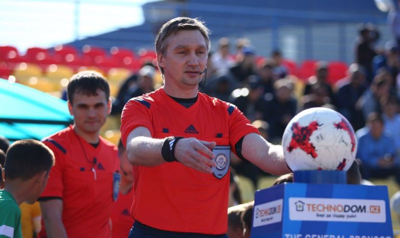 Судья Бобров отстранен на 3 года от обслуживания футбольных матчей