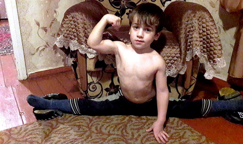 Пятилетний мальчик из Чечни установил мировой рекорд по отжиманиям