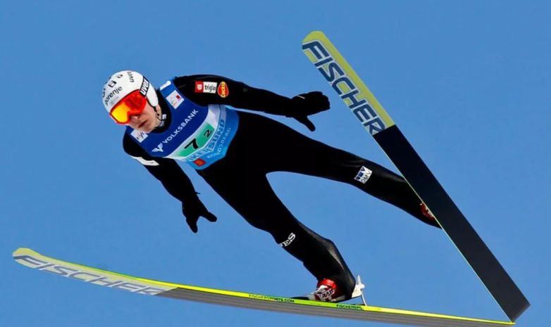 Два казахстанца преодолели квалификацию на этапе КМ по прыжкам на лыжах с трамплина