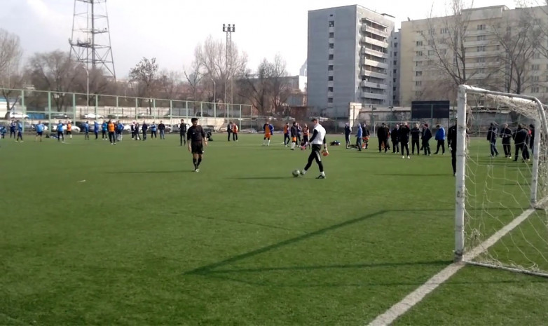 Президента Федерации футбола Алматы призвали уйти в отставку