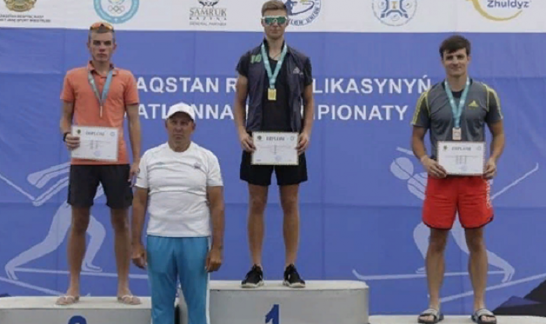 Роман Еремин выиграл масс-старт на чемпионате Казахстана по летнему биатлону
