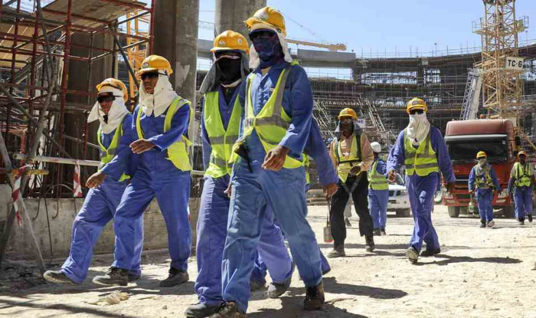 Рабочие на стройках ЧМ-2022 в Катаре объявили забастовку