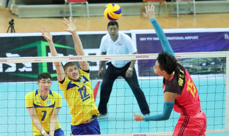 Мужская сборная Казахстана по волейболу проиграла команде Китая на чемпионате Азии 