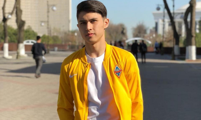 Акмал Бахтияров алты айға футболдан шеттетілді