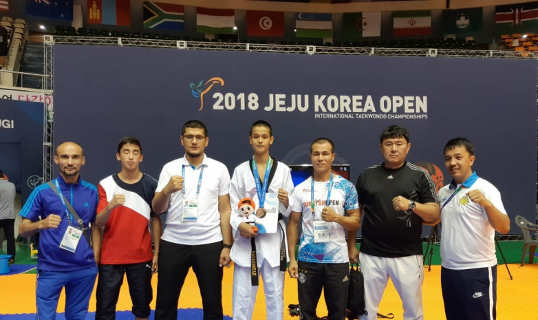 Казахстанские таэквондисты завоевали 4 медали на турнире в Корее