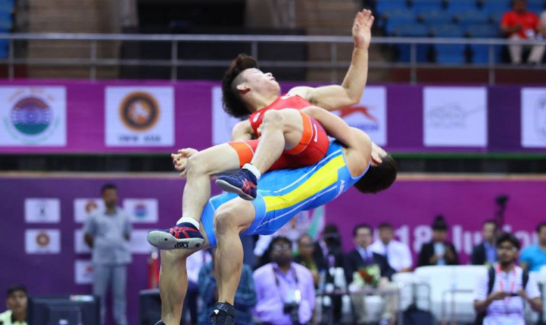 Казахстанские борцы завоевали 2 золотые медали на молодежном чемпионате Азии