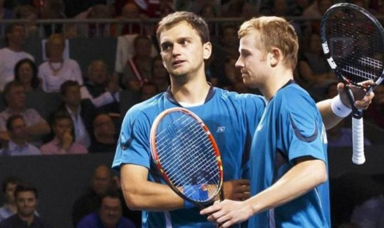 Недовесов в паре с Голубевым вышли в четвертьфинал «Челленджера» в Кассисе
