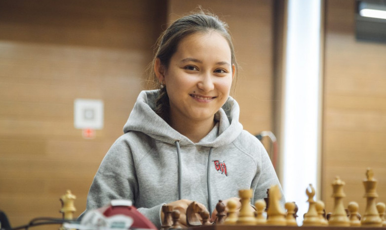 Жансая Абдумалик уступила во второй партии 1/4 финала ЧМ по шахматам