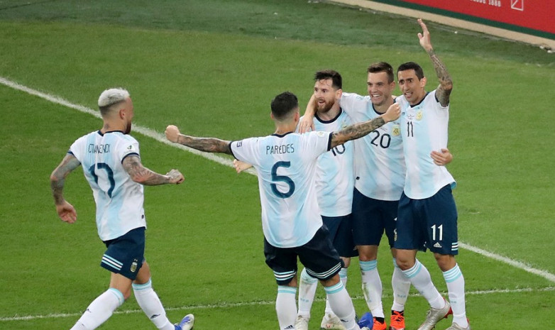 Видеообзор матча Аргентина - Чили 2:1