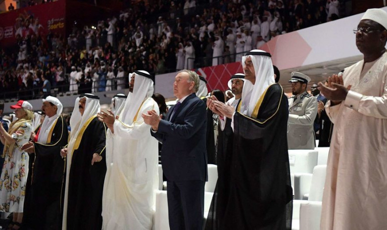 Назарбаев посетил открытие Всемирных специальных Олимпийских игр в ОАЭ