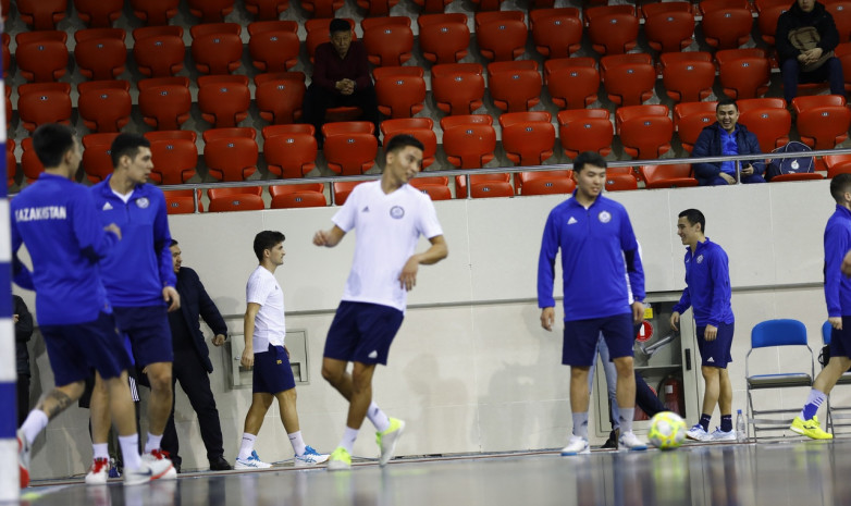 Фоторепортаж с тренировки сборной Казахстана перед игрой с Хорватией