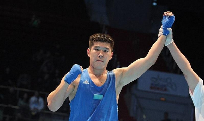 Бекзат Нурдаулетов разгромил турецкого боксера и вышел в полуфинал ЧМ 