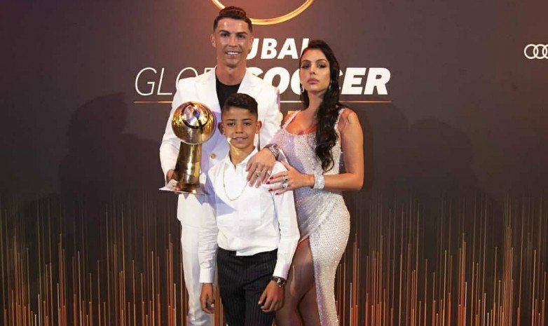 Роналду - лучший игрок года по версии Globe Soccer Awards