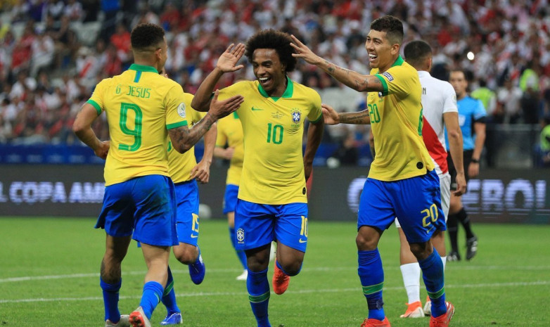 Сборная Бразилии вышла в полуфинал Кубка Америки, одолев по пенальти Парагвай