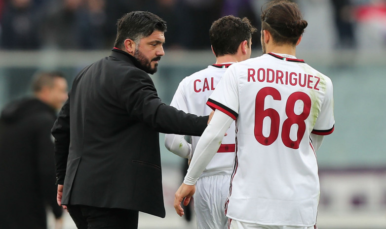 «Наполи» намерен переманить к себе защитника «Милана» 