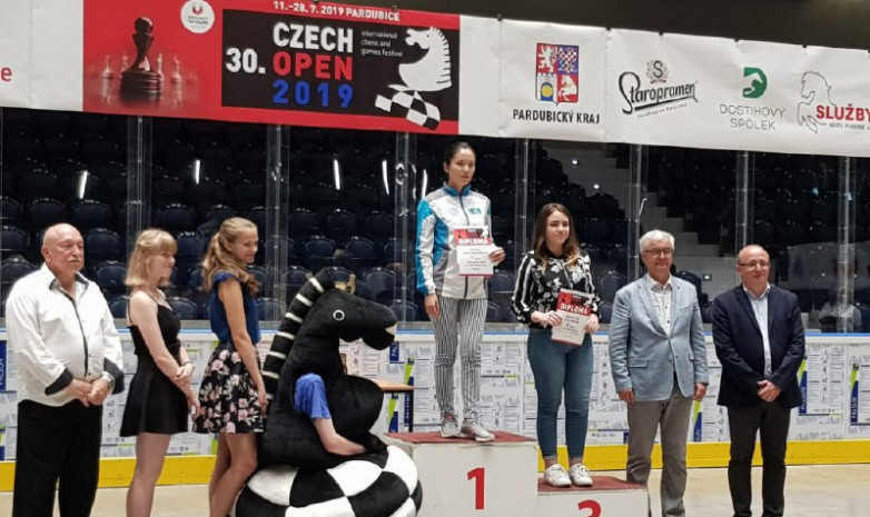 Динара Садуакасова выиграла престижный шахматный турнир в Чехии