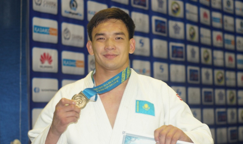 Бозбаев - выиграл бронзу на турнире Masters в Гуанчжоу