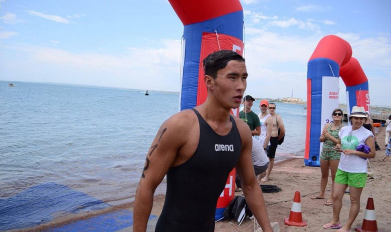 Казахстанский пловец Кененбаев: Во время тренировки к ЧМ тренировался с лучшими из лучших