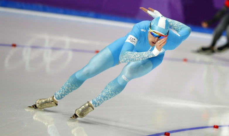 Сборная Казахстана по конькобежному спорту занимается по новой программе