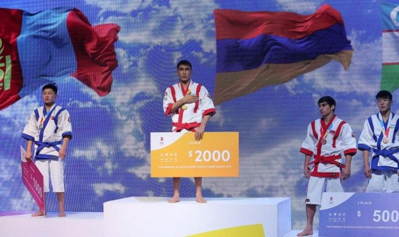 Казахстанцы завоевали 5 золотых медалей на чемпионате мира по Qazaq Kuresi