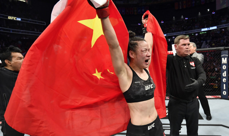Чжан победила Енджейчик и защитила титул чемпионки UFC в минимальном весе