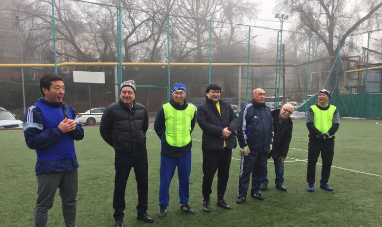 В Алматы прошел товарищеский матч памяти Александра Гурмана