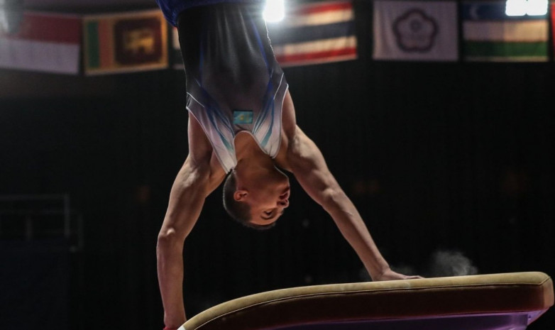 Милад Карими завоевал вторую медаль на ЧА-2019 по спортивной гимнастике  