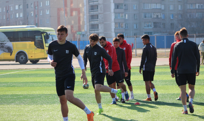 Фоторепортаж с предыгровой тренировки «Кызыл-Жара» перед матчем