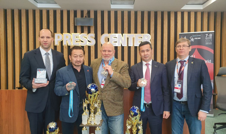 Фоторепортаж с пресс-кронференции, посвященной чемпионату мира по киокушинкай