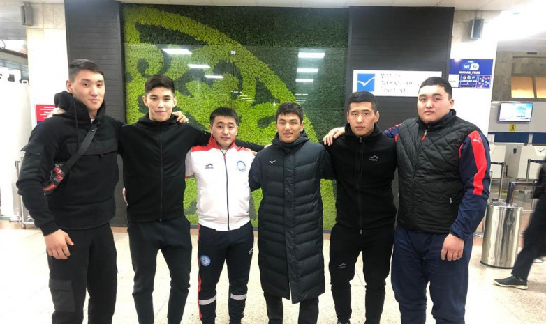 Молодежная сборная Кыргызстана вылетела в Кувейт