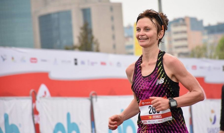 Юлия Фернас заняла второе место в шымкентском марафоне
