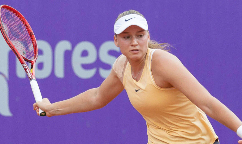 Рыбакина вышла в полуфинал турнира серии WTA в Китае