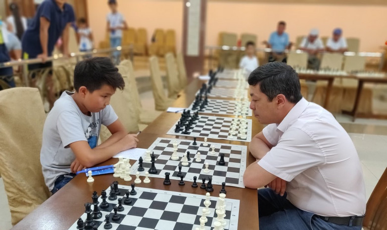 Кубок Ботвинника по шахматам: Элдияр Орозбаев одержал вторую победу