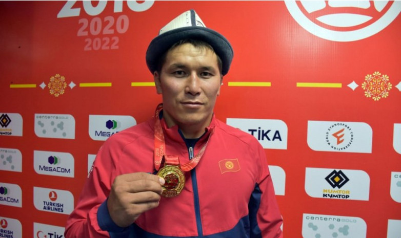 Нурбек Кожобеков взял серебро чемпионата Азии по кыргыз курошу