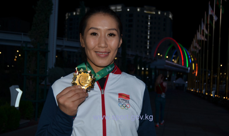 Мээрим Момунова – чемпионка мира по борьбе «Алыш»