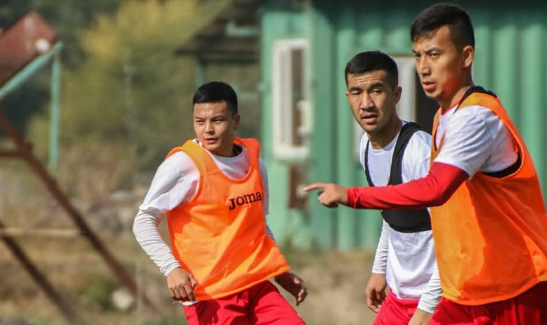 Сборная Кыргызстана провела тренировку в полном составе