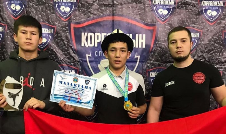 Кикбоксер Марат Мусаев выиграл золото турнира в Нур-Султане