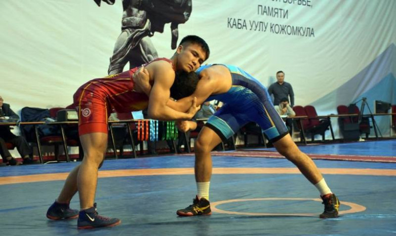 Чемпионат Азии: Исламбек Орозбеков поборется за бронзу 