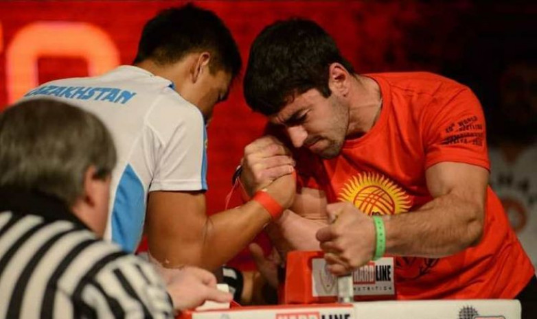 Кыргызстанцы выиграли 2 медали на чемпионате мира по армрестлингу 
