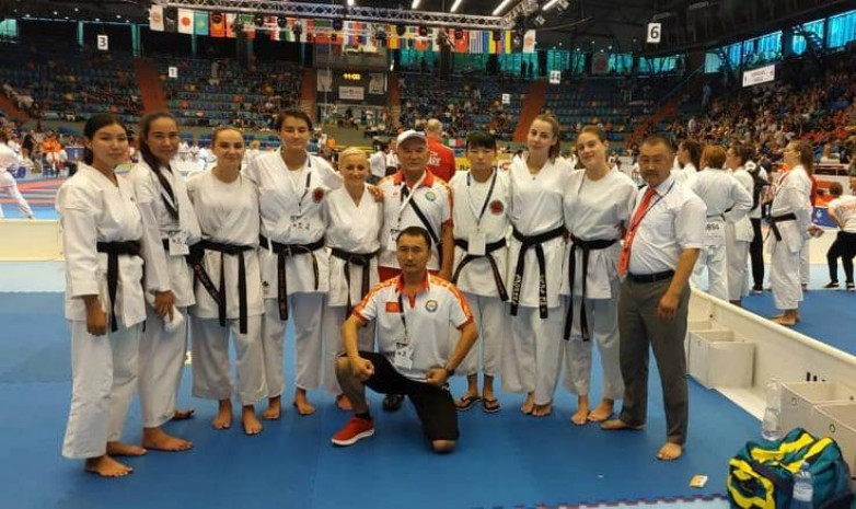 Кыргызстанцы завоевали 9 медалей на чемпионате мира по карате