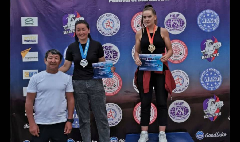 Алина Камалова завоевала золотую медаль на турнире на Иссык-Куле