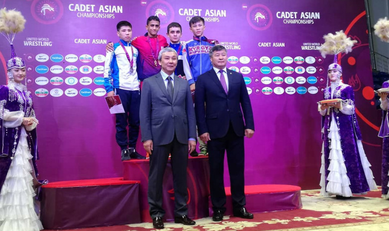 Чемпионат Азии среди юношей: Три медали в первый день