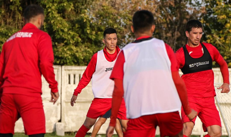 Отбор ЧМ: Сборная Кыргызстана начала подготовку к матчу против Мьянмы